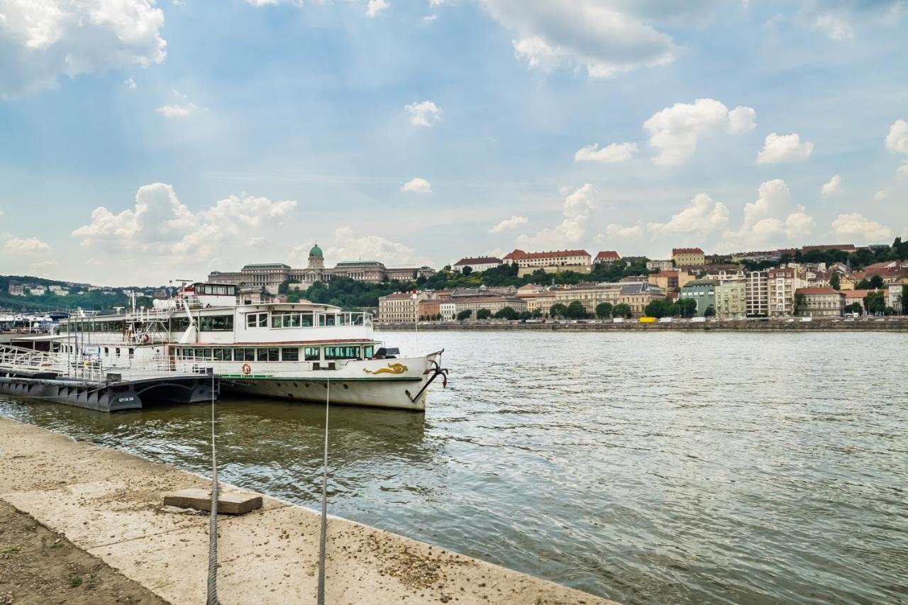 Bpr Danube Panoramic Suite Boedapest Buitenkant foto